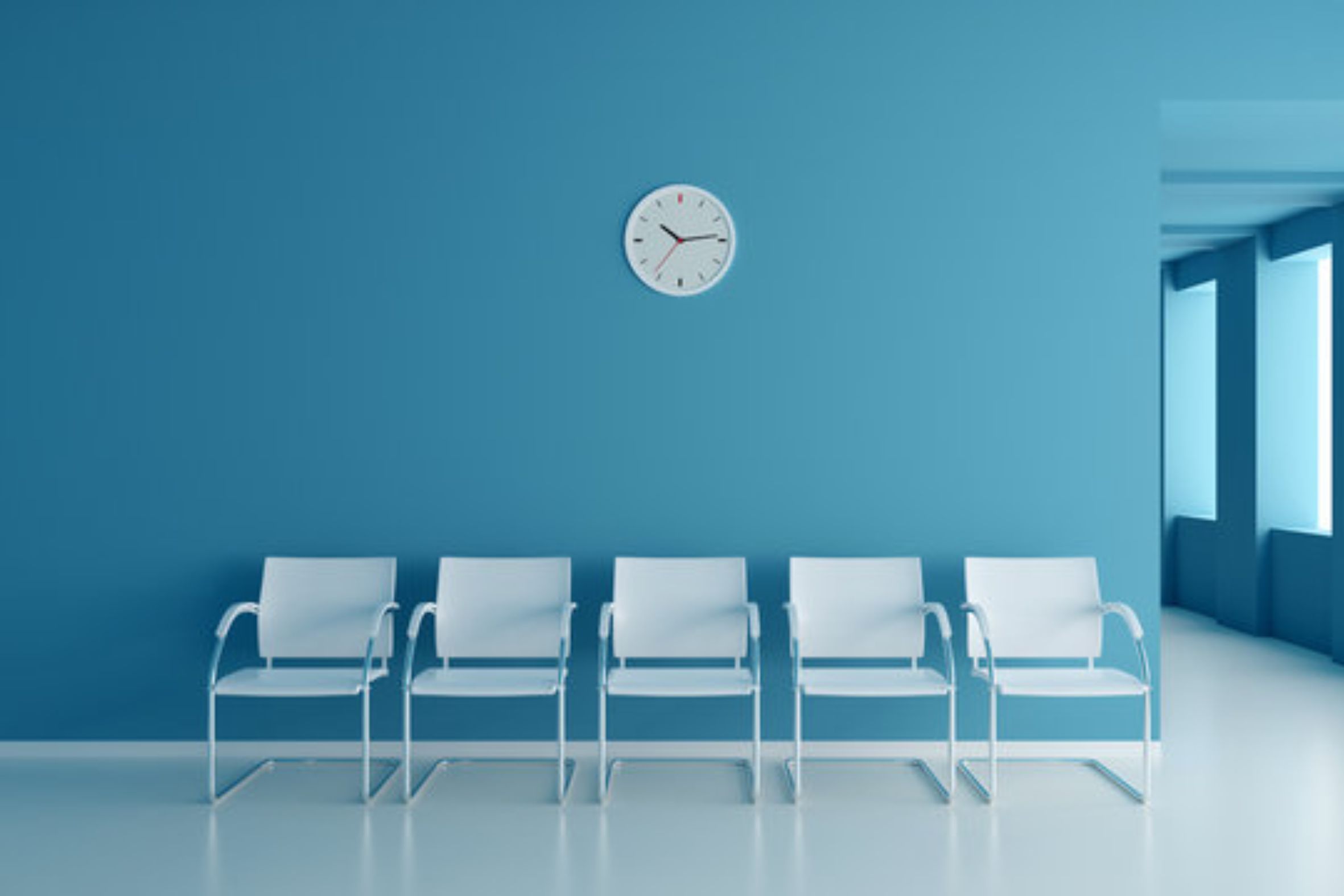 Que difícil que és llegir en una sala d’espera, em dic.