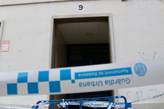 Desallotgen un sisè bloc de pisos a Badalona, al carrer del costat del que es va esfondrar