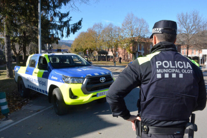 Detenen un home per haver fet tocaments a una dona a les Festes del Tura d’Olot