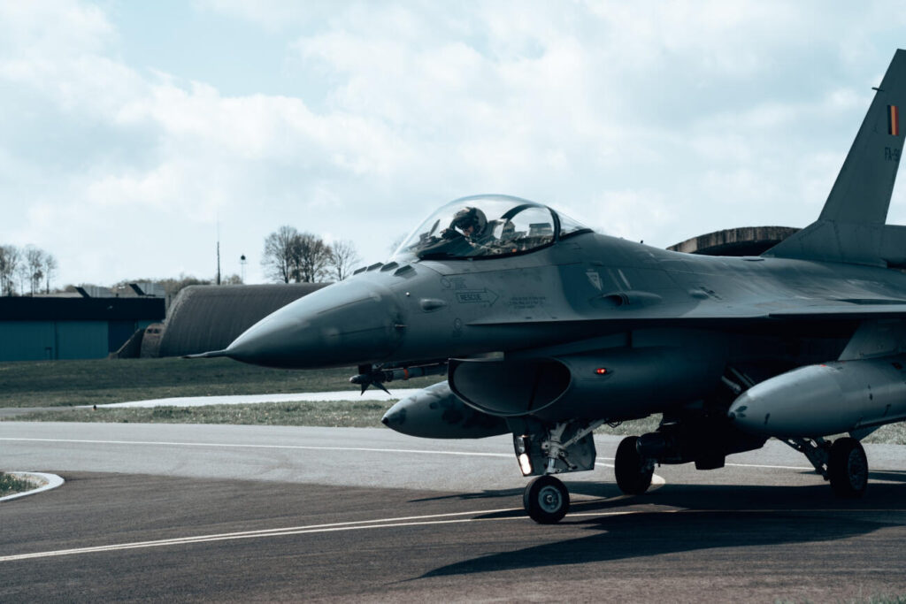 Romania desplega avions de combat per la presència de drons russos a l’espai aeri