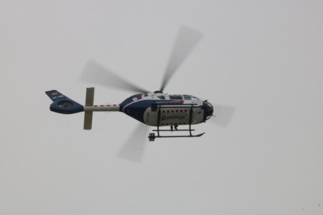 Què feia un helicòpter dels Mossos sobrevolant Barcelona a mitjanit?