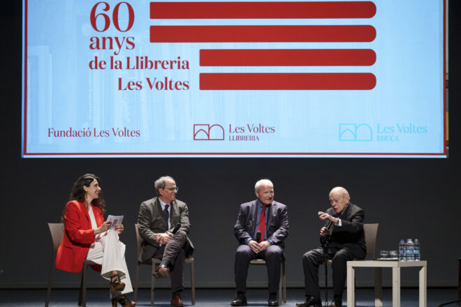 L’emotiu homenatge a la llibreria les Voltes, 60 anys de lluita per la llengua