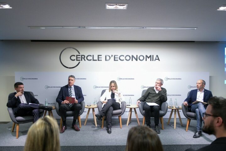 D'esquerra a dreta: Nacho Corredor, Xavier Garcia Albiol, Eva Menor, Jaume Ars, Marc Aloy (Foto: Cercle d'Economia-Lucía Meler)