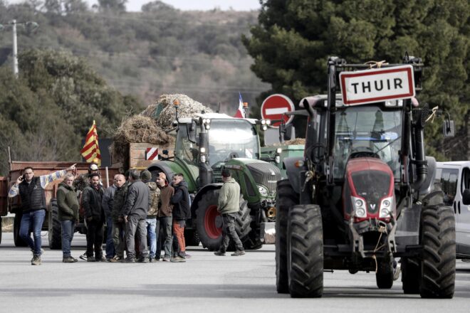 Les accions a Catalunya Nord del moviment Bloquem-ho Tot: blocatge del peatge del Voló i “revolució dels carros” a Perpinyà