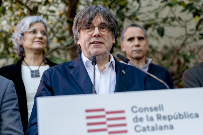 Puigdemont dimiteix com a president del Consell de la República i convoca eleccions