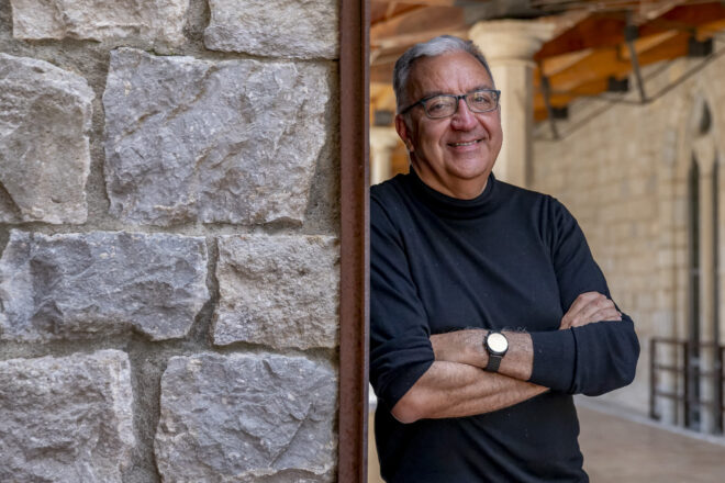 Xavier Pla: “Pla és un vencedor vençut: guanya la guerra, però com a escriptor català la perd”