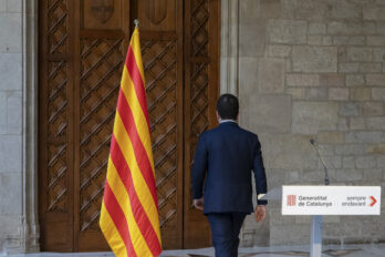 Pere Aragonès, ahir, després de la compareixença al Palau de la Generalitat en què va anunciar la convocatòria d'eleccions (Fotografia: Albert Salamé)