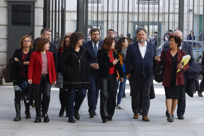 Junqueras manté Teresa Jordà al congrés espanyol i Sara Bailac al senat