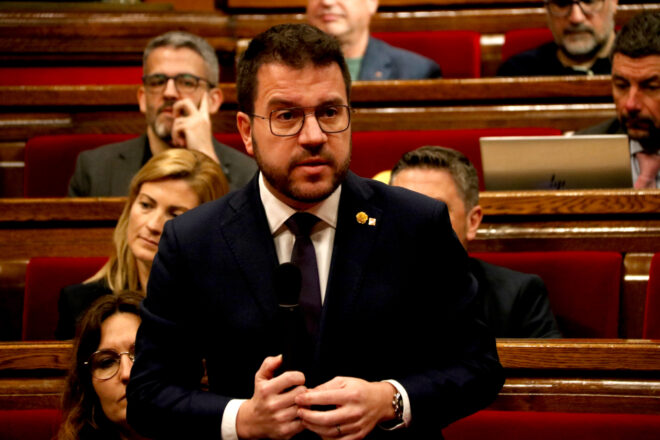 Aragonès es nega a frenar el Hard Rock per no perdre el PSC: “Vostès trien”, diu a Albiach