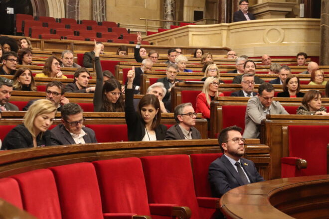 El parlament respon als pagesos: canvi de nom del departament, renda bàsica agrària i reducció de la burocràcia