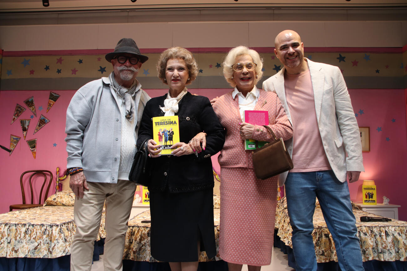 Jordi Milán (dreta) i Pol Vinyes (esquerra), director i autor de tots els espectacles de La Cubana i responsable de premsa i comunicació de la companyia respectivament (fotografia: Albert Salamé).