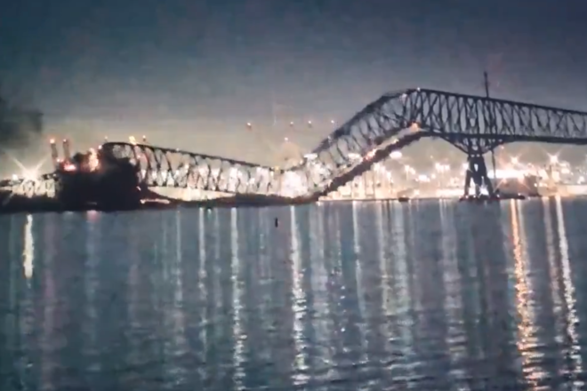[VÍDEO] El xoc d’un vaixell esfondra el principal pont de Baltimore