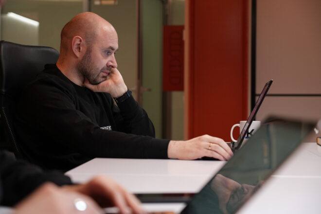 Danylo Mokryk: “No es pot entendre la guerra d’Ucraïna sense entendre la mentalitat genocida”