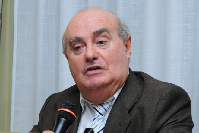 S’ha mort Emili Marín, director històric de la revista Saó