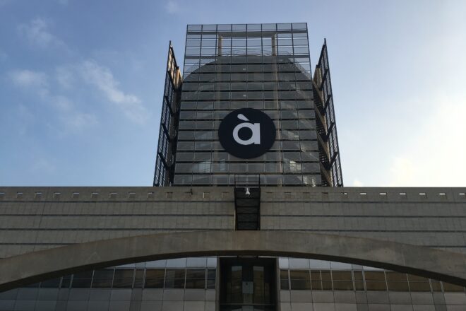 Polèmica pel pla intern d’À Punt que preveu d’empobrir i marginar el català