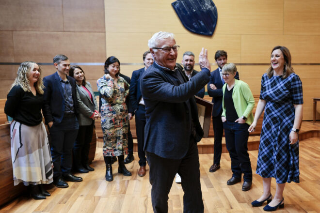 “Que torne la llum”, el missatge de comiat de Joan Ribó de l’Ajuntament de València