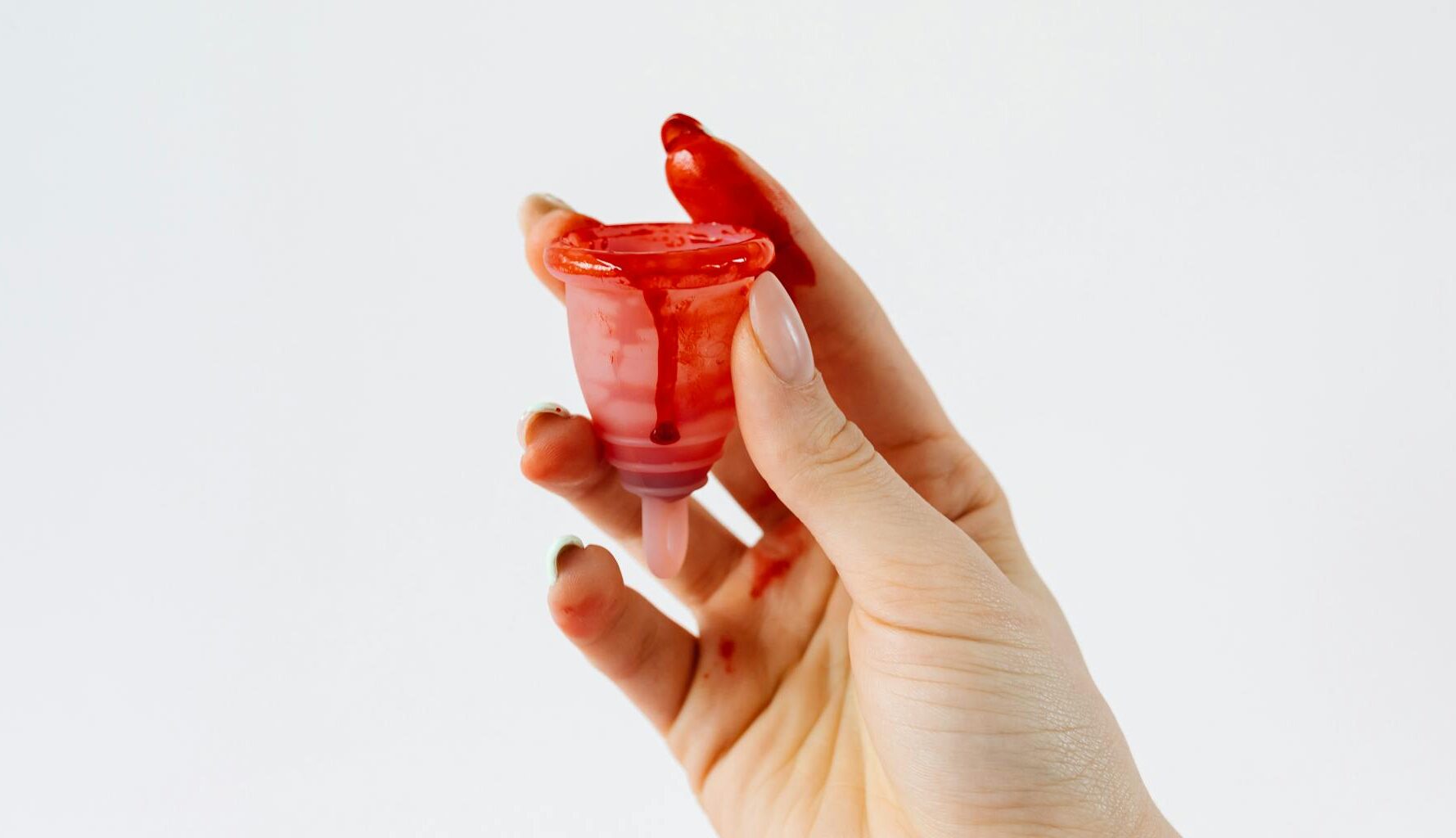 En efecte, la regla no és un líquid blau i amable (fotografia: Karolina Grabowska / Pexels).