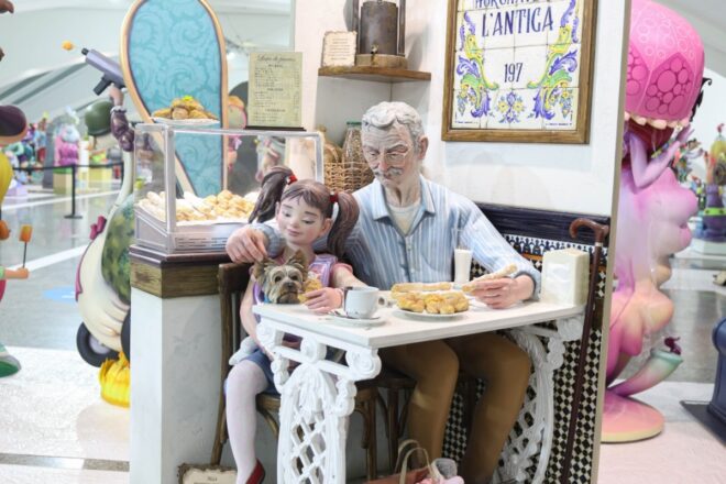 L’Antiga de Campanar revalida victòria per tercer any consecutiu i obté el ninot indultat