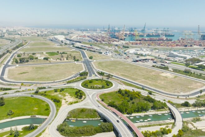 Comencen els tràmits per a començar la ZAL del port de València