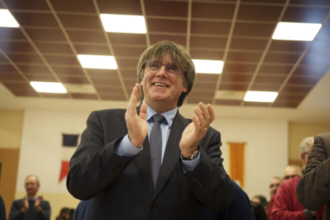 Puigdemont diu que “respondrà probablement la setmana que ve” si serà el candidat de Junts al 12-M