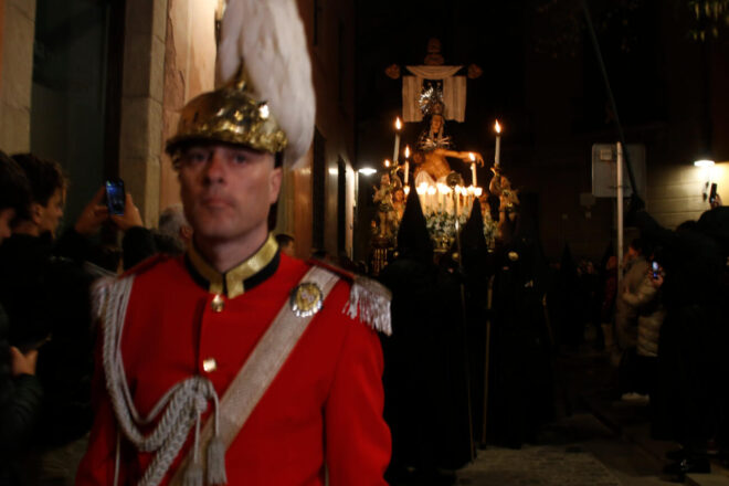 La processó dels Armats de Vic dedica per primera vegada una pregària a demanar que plogui