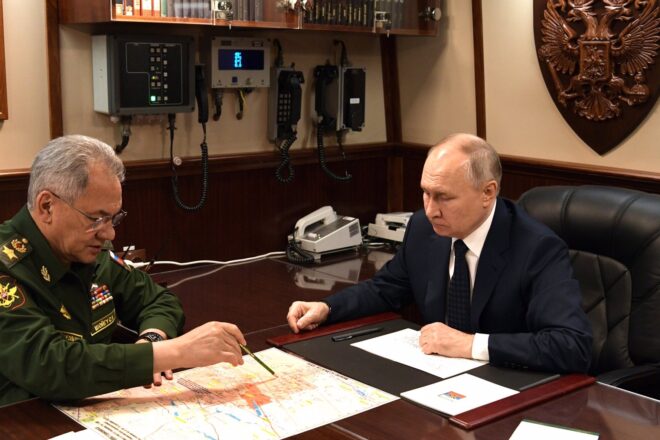 Putin signa la nova mobilització de primavera per cridar a files a 150.000 russos