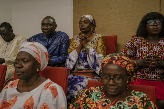 Gàmbia, el primer país del món que derogarà la prohibició de la mutilació genital femenina