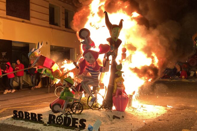 [VÍDEO EN DIRECTE] Comença la ‘cremà’ de les Falles del 2024 a València