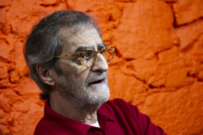 Joan-Ramon Laporte: “Actualment s’estilen tractaments que algú et posa i ningú no et retira”