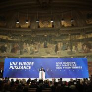 En un discurs trencador, Macron demana a Europa que deixi de ser un vassall dels Estats Units
