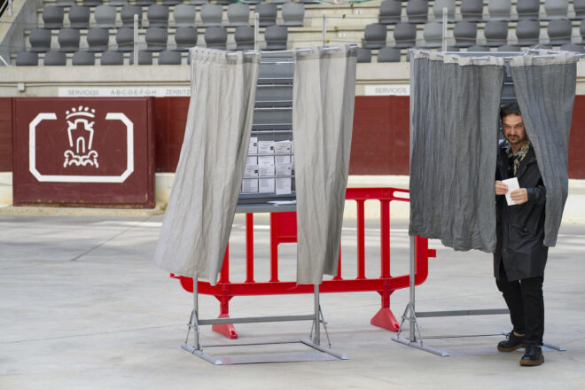 Un 28% dels bascos han votat a la una del migdia, una xifra superior a la de fa quatre anys