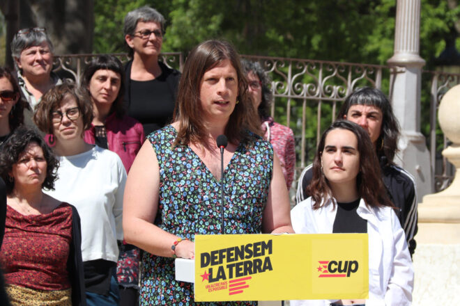 Ortésia Cabrera (CUP) rep el suport de col·lectius feministes i LGTBI: “No l’ataquen per qui és, sinó pel que representa”