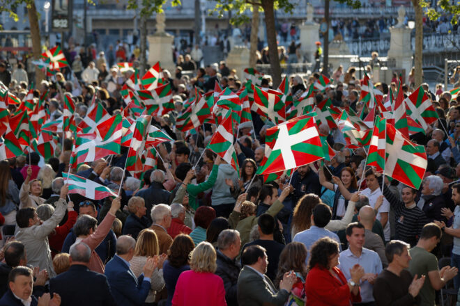 Final de campanya a les eleccions basques amb el PNB i EH Bildu frec a frec