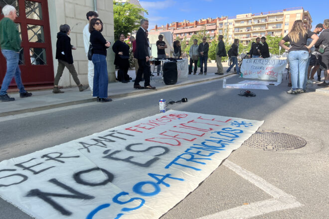 Declaren cinc manifestants per provocar incidents en un acte electoral de Vox a Vic el 2021