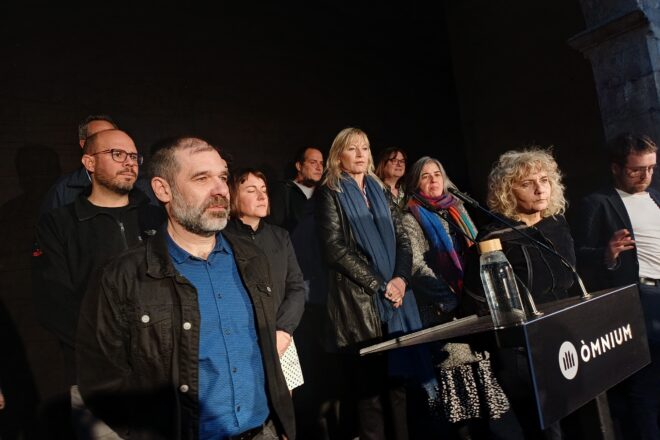 El dirigent d’Òmnium Oleguer Serra s’exilia a Suïssa per la persecució de García-Castellón