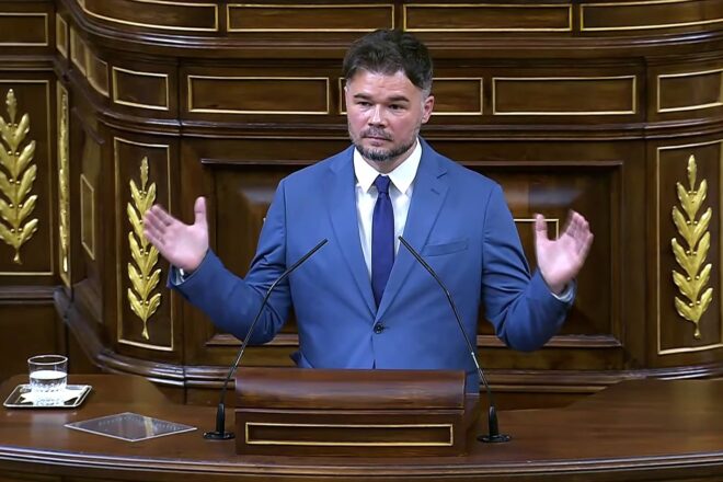 Rufián diu que les eleccions a Catalunya no tracten sobre “què li passarà a una persona”