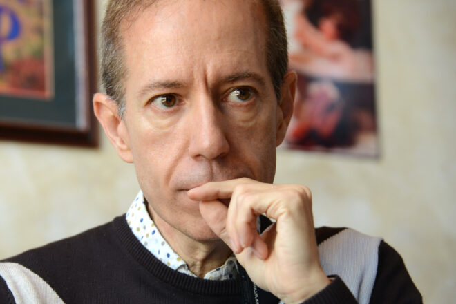 Josep-Enric Escribano: “Hem d’eixir al carrer a denunciar que no tenim els mateixos drets que els castellanoparlants”