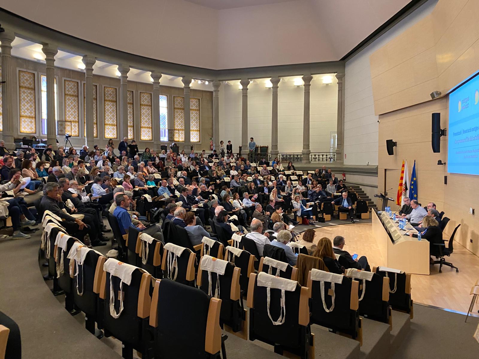 Acte de presentació de Metges per la Llengua, a la facultat de Medicina de la Universitat de Barcelona, a l'Hospital Clínic (fotografia: Pol Baraza).