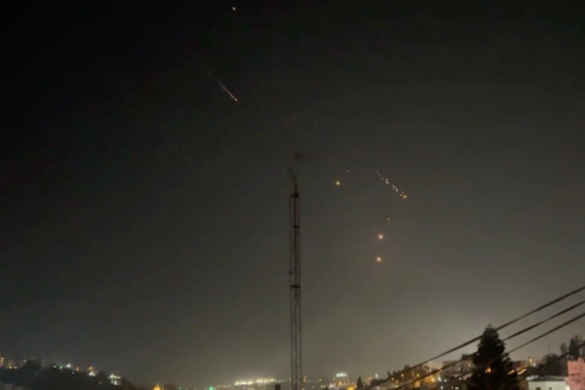 Les sirenes comencen a sonar a Israel en el moment que els primers drons iranians han entrat al seu espai aeri