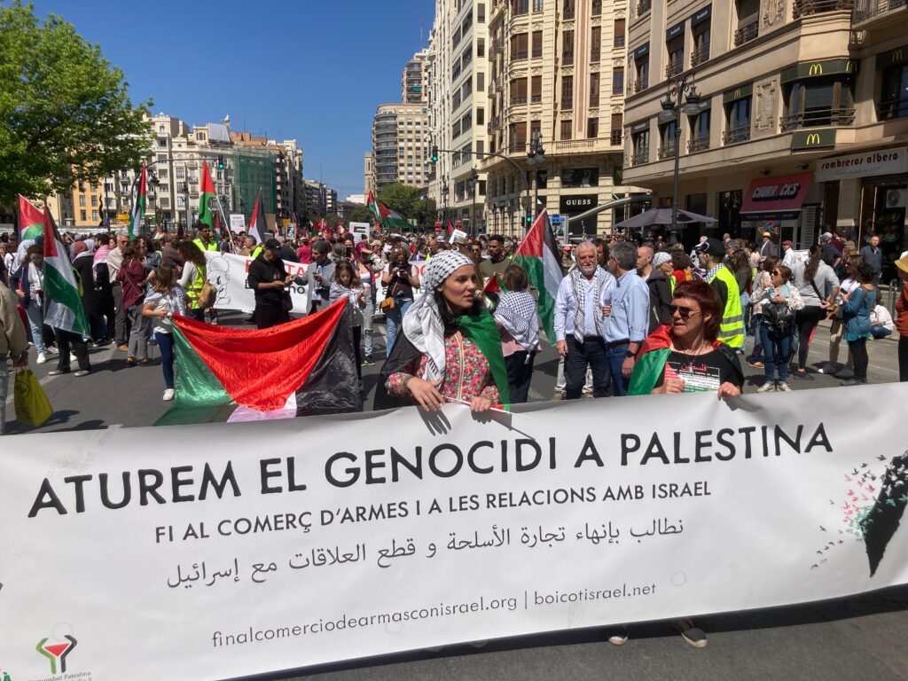 Thousands of people in Valencia demand an end to the genocide in Palestine