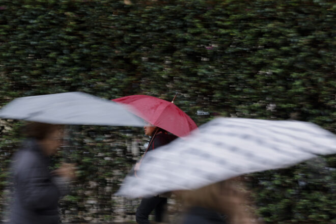 Pluja i baixada de la temperatura: l’onada de calor s’acomiada amb un canvi brusc d’oratge