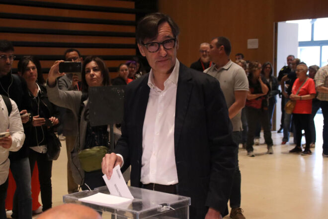 Illa anima a votar: “Avui obrim una nova etapa a Catalunya”