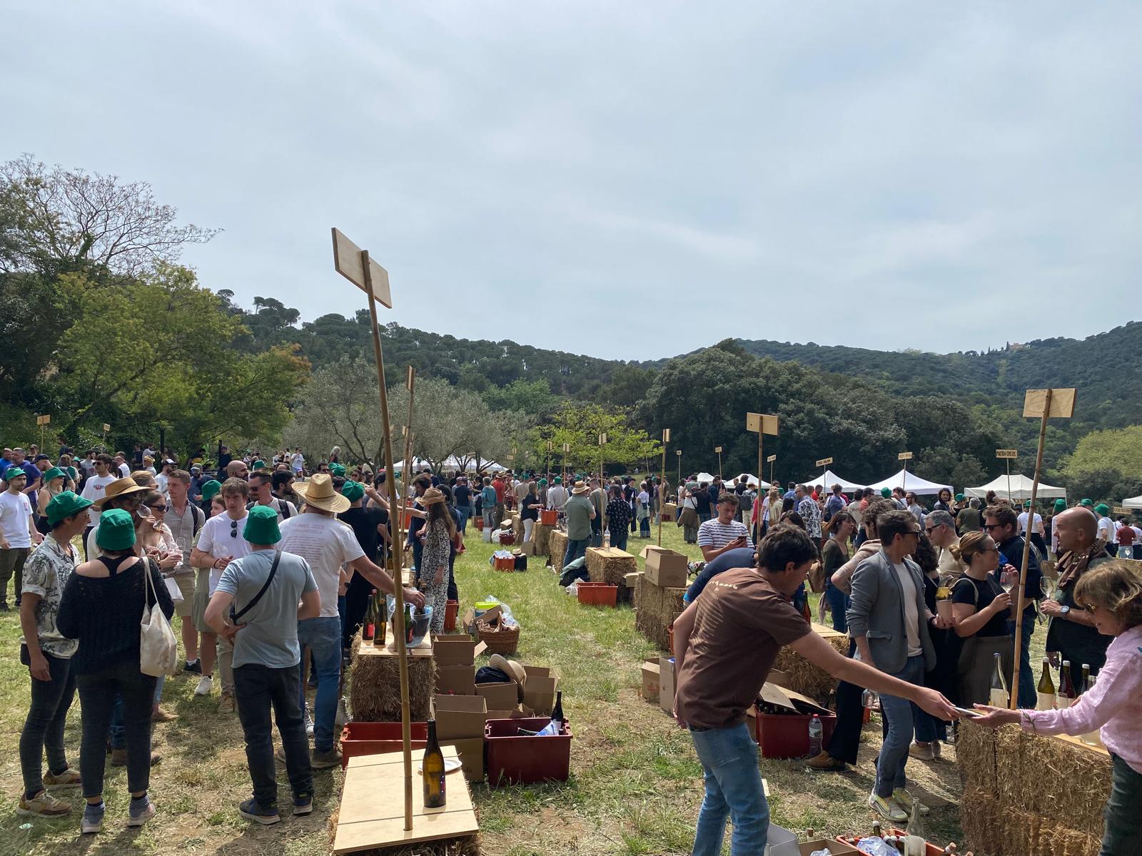 Vista general de la fira Natrus.