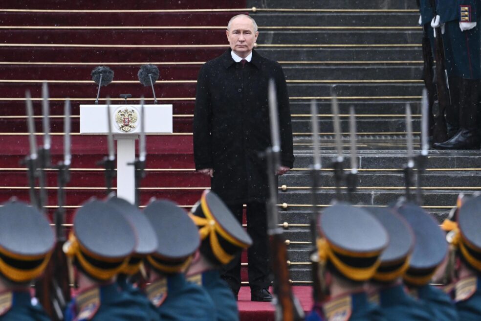 Putin allarga la presidència