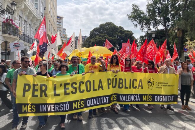 Vaga educativa indefinida al País Valencià: quins dies hi ha aturades? Què reclamen els docents?