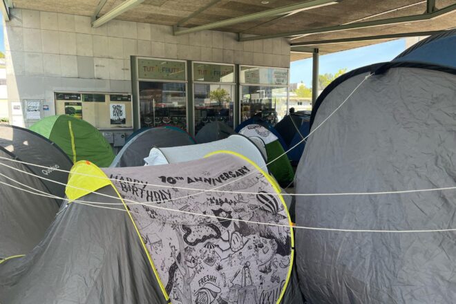 Estudiants acampen a la UAB en suport a Palestina i demanen de trencar relacions amb Israel