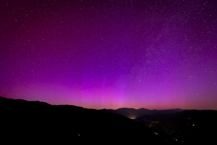 Aurora boreal el maig del 2025 des del Berguedà. Fotografia: Albert Salamé