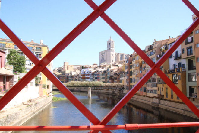 Girona actua contra el turisme de masses: no permetrà grups de més de 25 turistes a les visites guiades