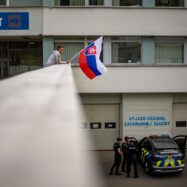 Qui és Robert Fico, el controvertit primer ministre eslovac víctima d’un tiroteig?