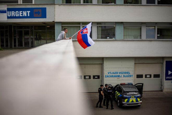 Qui és Robert Fico, el controvertit primer ministre eslovac víctima d’un tiroteig?